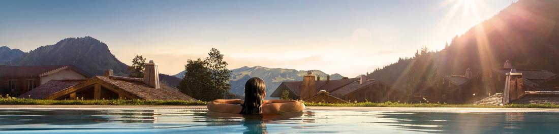 Key Vusual Panoramahotel Oberjoch Frau im Pool