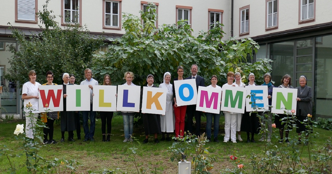 Einrichtungsleiter Der Unterkunft Für Besonders Schutzbedürftige ...