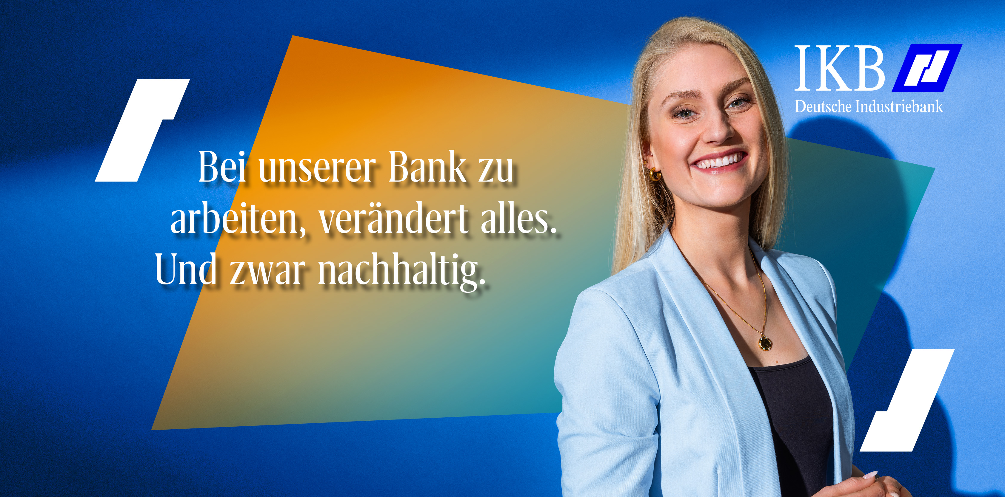 Headerbild: Mitarbeiter im Portrait mit dem Text: 'Was du nach 18 Monaten kannst? Hierbleiben zum Beispiel.'